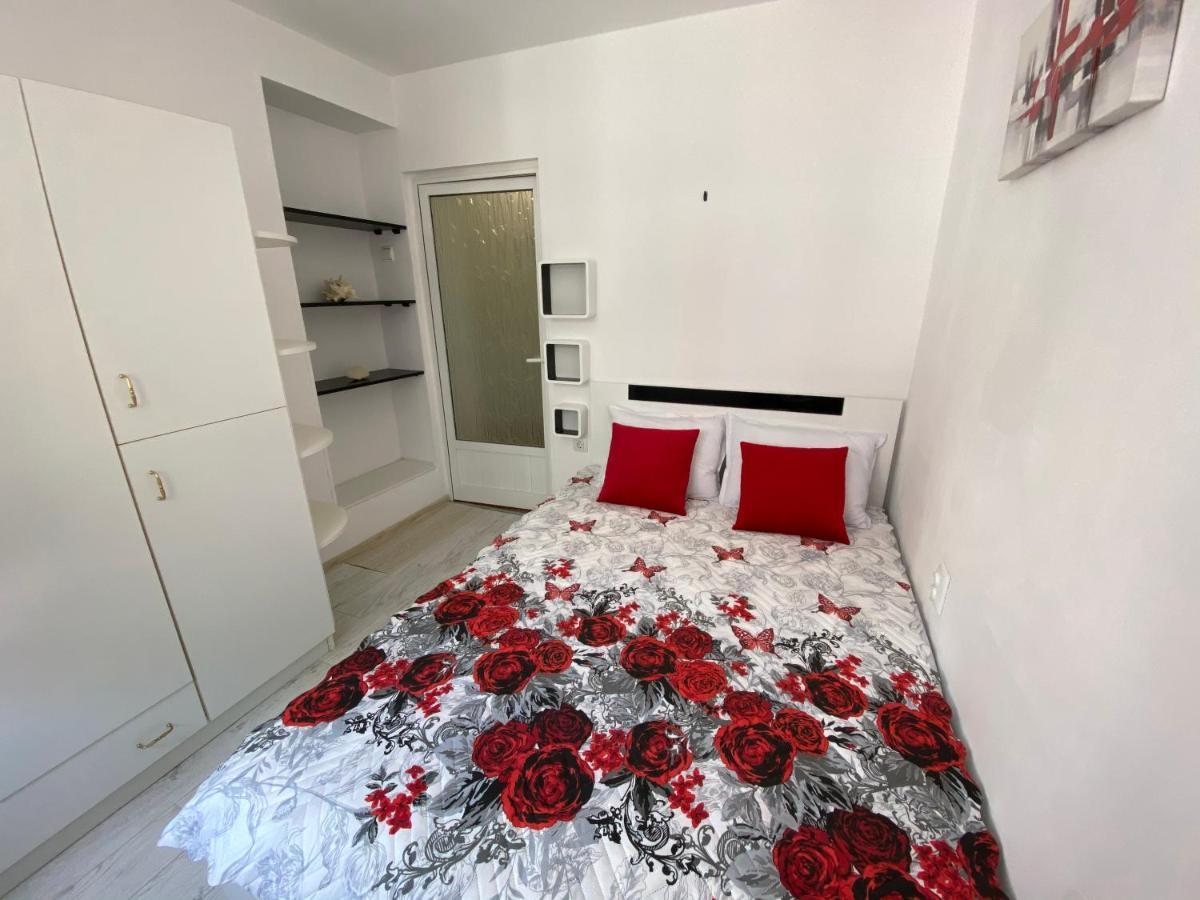 Simona Apartment Burgas Luaran gambar